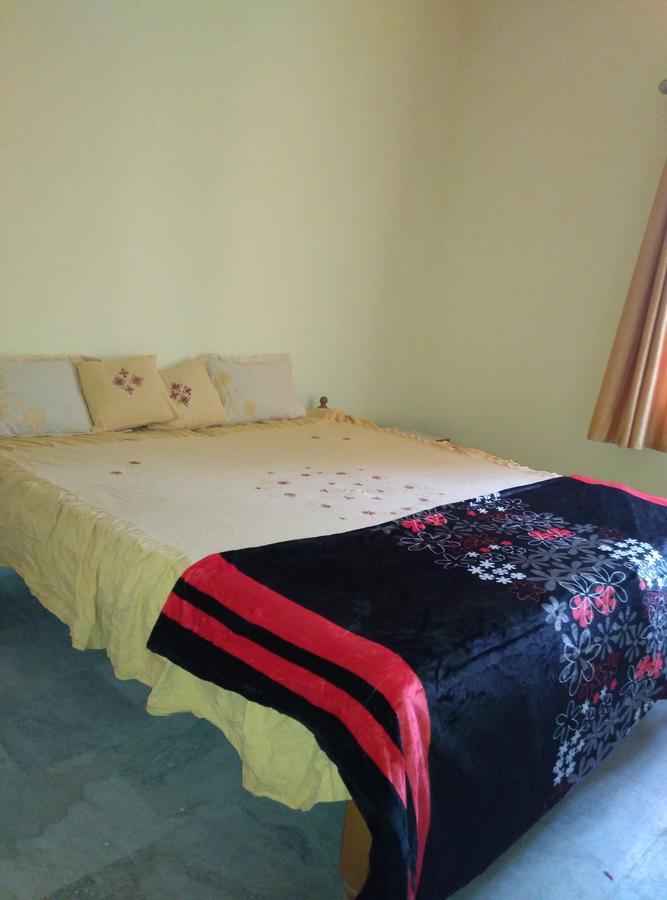 Middle Way Home Stay Бодх-Гая Екстер'єр фото